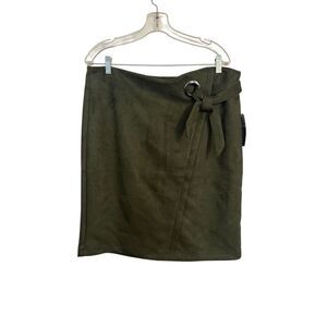 Brand New SoHo Apparel Faux Suede Forest Green Midi Skirt Size XL